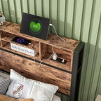GDFStudio Yannis Letto a piattaforma moderno in metallo e legno con testiera contenitore e stazione di ricarica