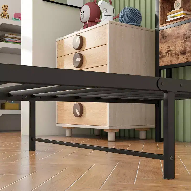 GDFStudio Yannis Letto a piattaforma moderno in metallo e legno con testiera contenitore e stazione di ricarica